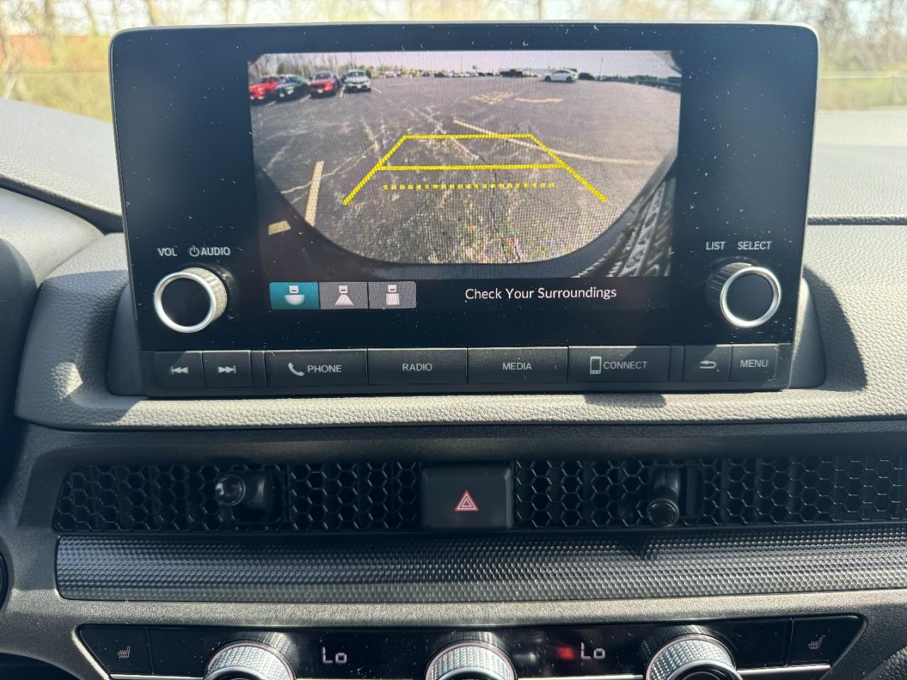 Honda CR-V Hybrid Vehicle Full-screen Gallery Image 25