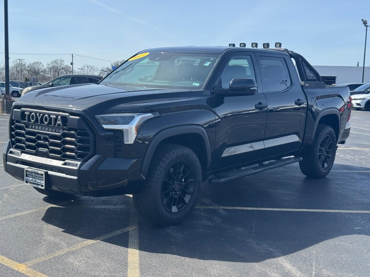 Toyota Tundra 4WD Vehicle Full-screen Gallery Image 08