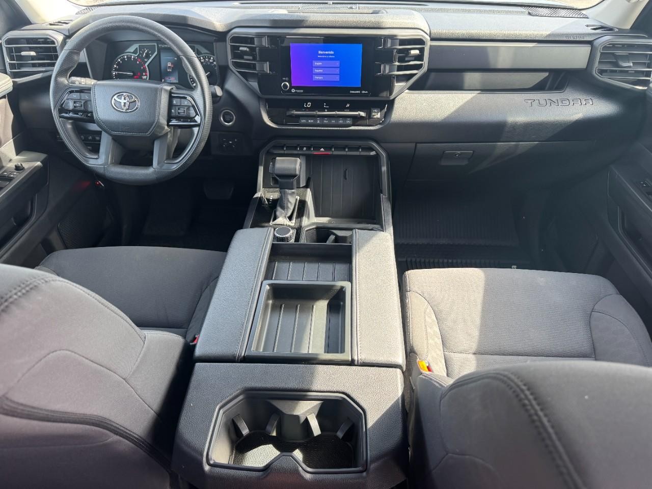 Toyota Tundra 4WD Vehicle Full-screen Gallery Image 11