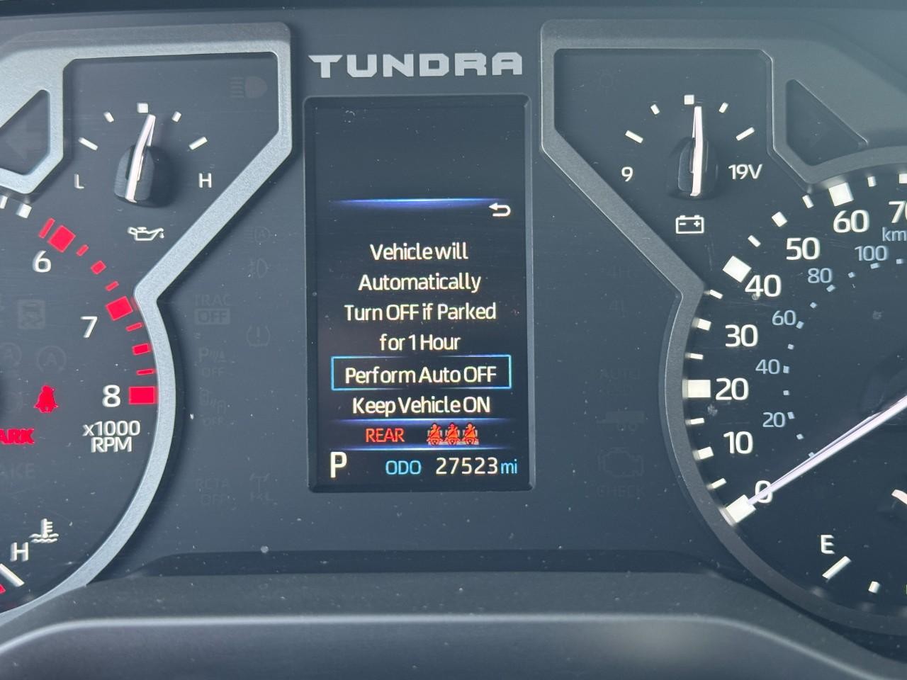 Toyota Tundra 4WD Vehicle Full-screen Gallery Image 22