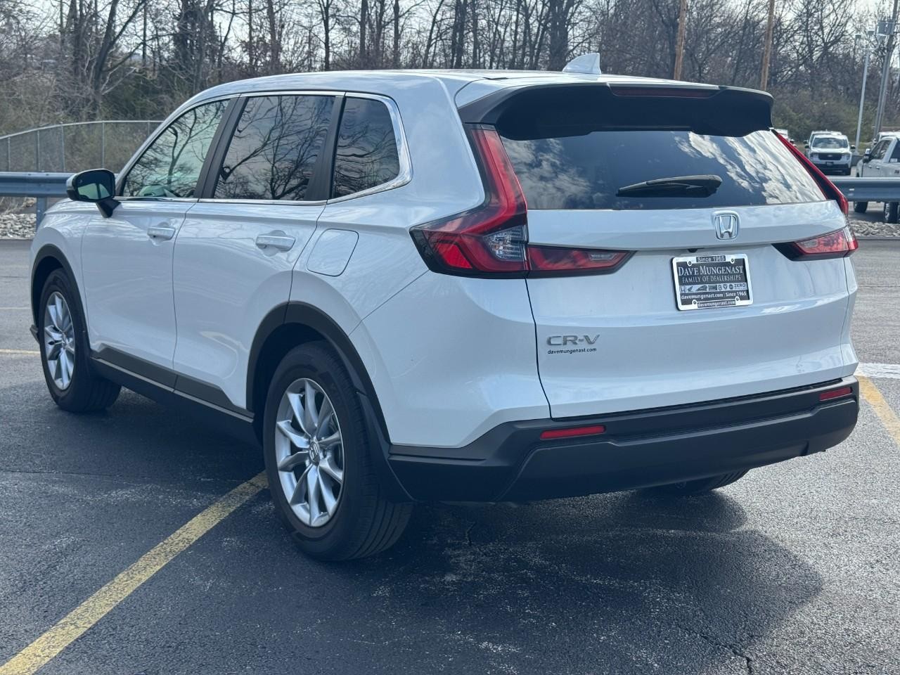 Honda CR-V Vehicle Full-screen Gallery Image 06