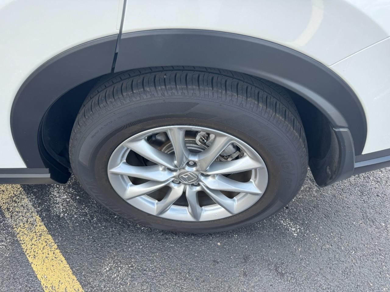 Honda CR-V Vehicle Full-screen Gallery Image 07