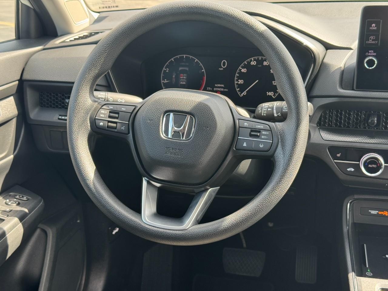 Honda CR-V Vehicle Full-screen Gallery Image 12