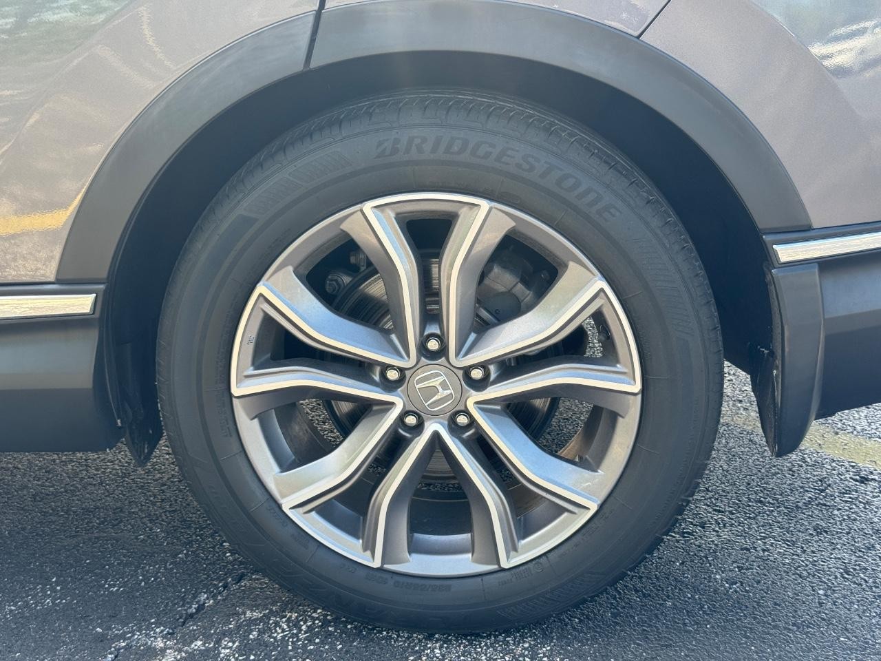 Honda CR-V Vehicle Full-screen Gallery Image 10