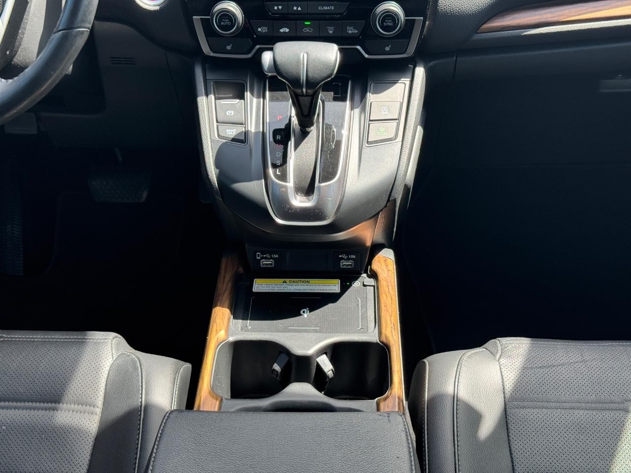 Honda CR-V Vehicle Full-screen Gallery Image 15