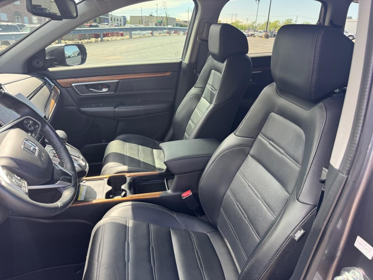 Honda CR-V Vehicle Full-screen Gallery Image 18