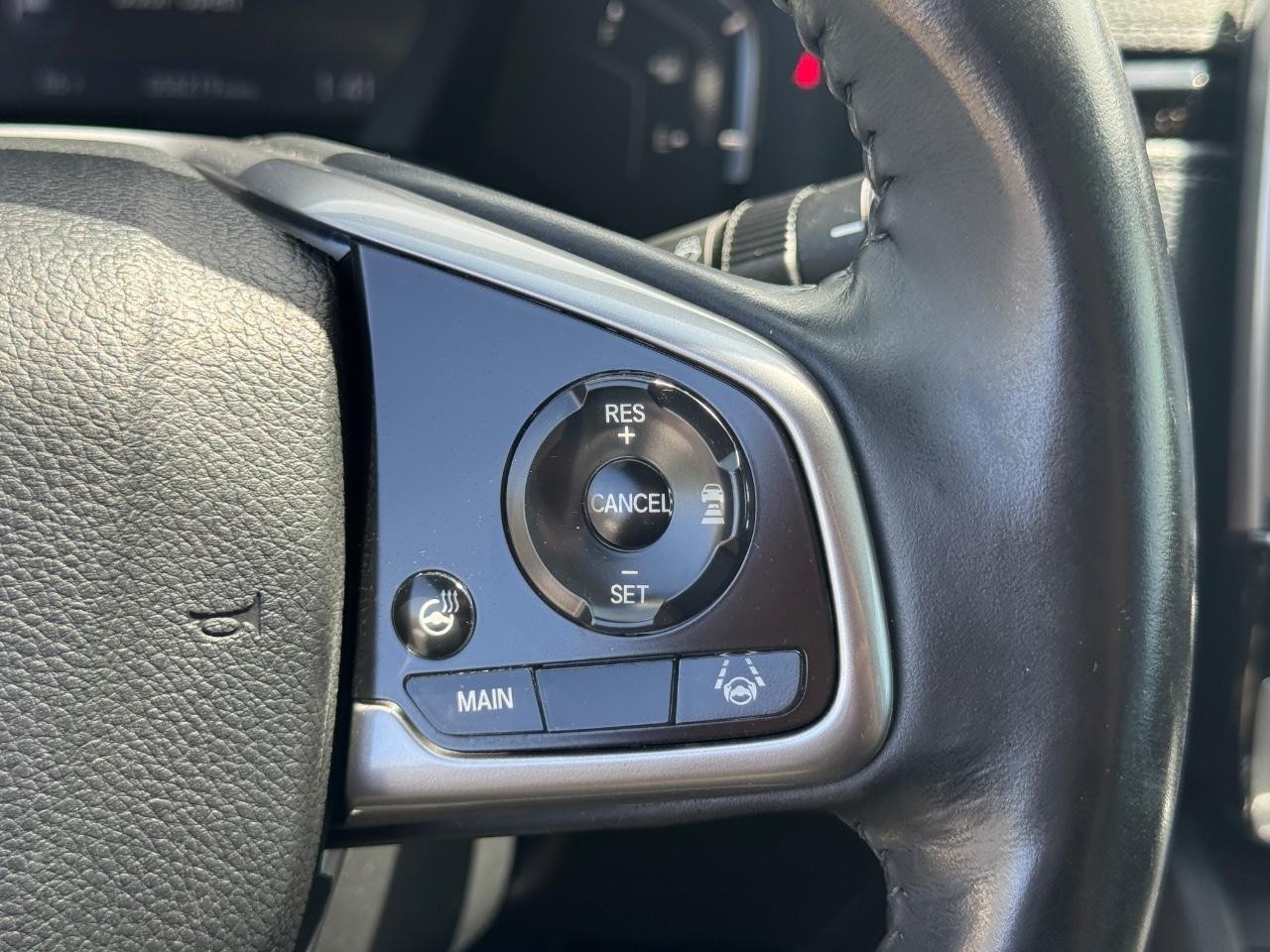 Honda CR-V Vehicle Full-screen Gallery Image 23