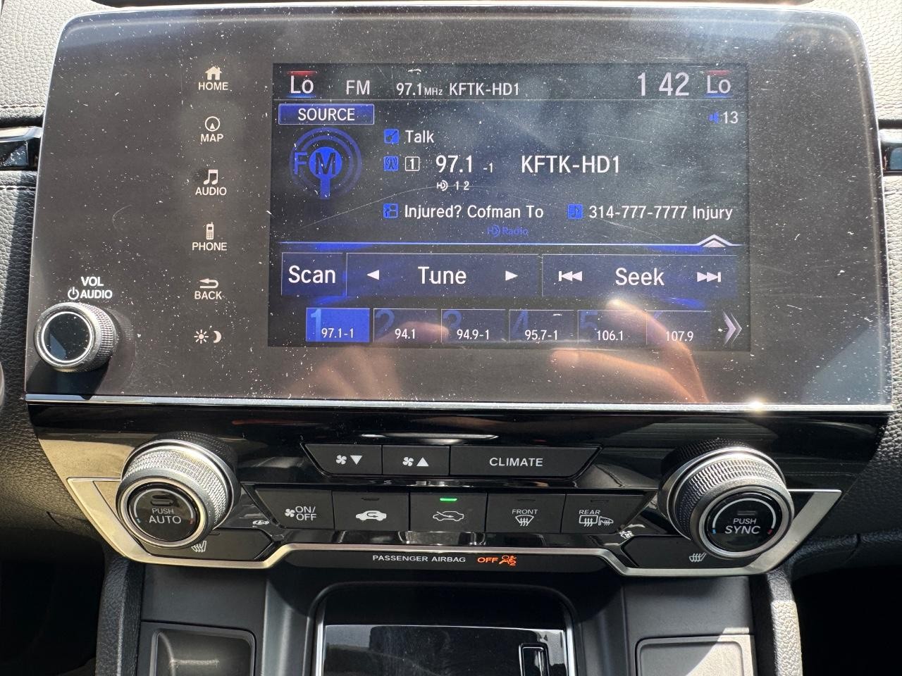 Honda CR-V Vehicle Full-screen Gallery Image 28