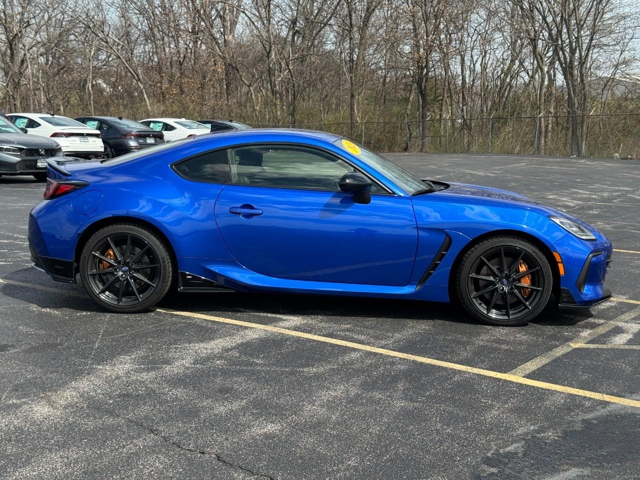 Subaru BRZ Vehicle Full-screen Gallery Image 02