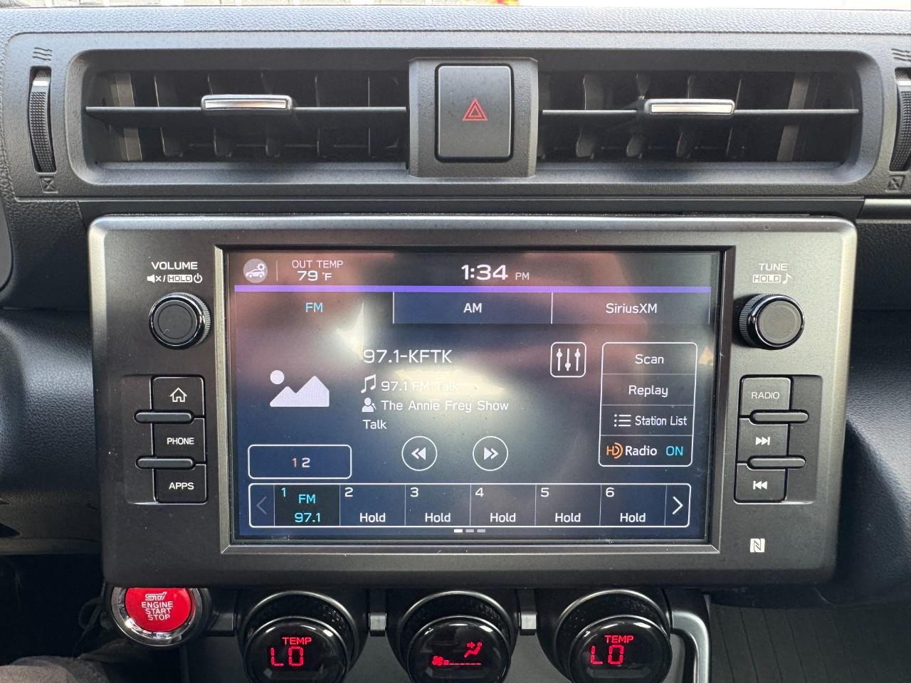 Subaru BRZ Vehicle Full-screen Gallery Image 14