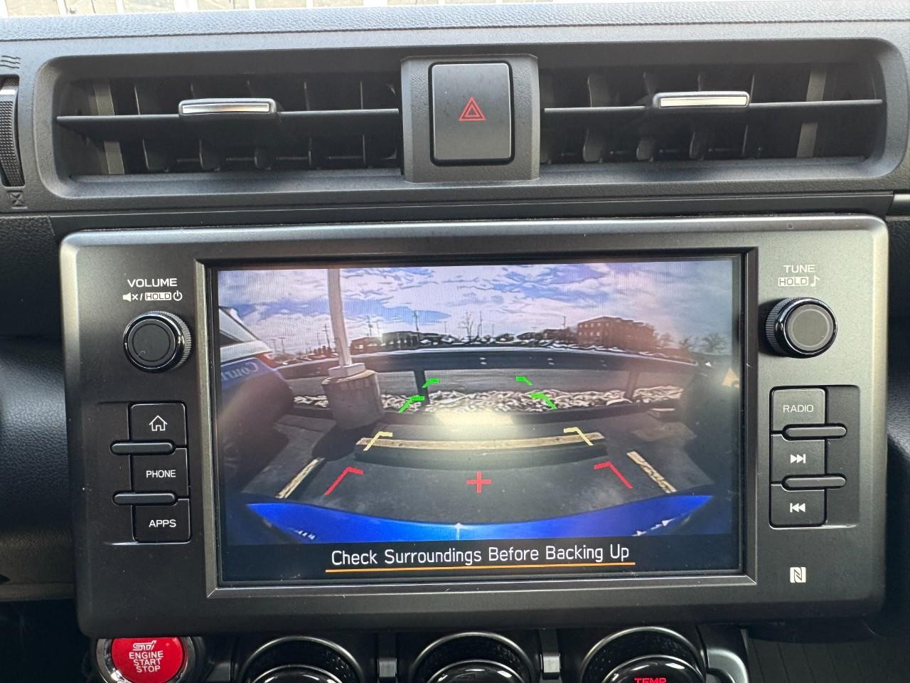 Subaru BRZ Vehicle Full-screen Gallery Image 15