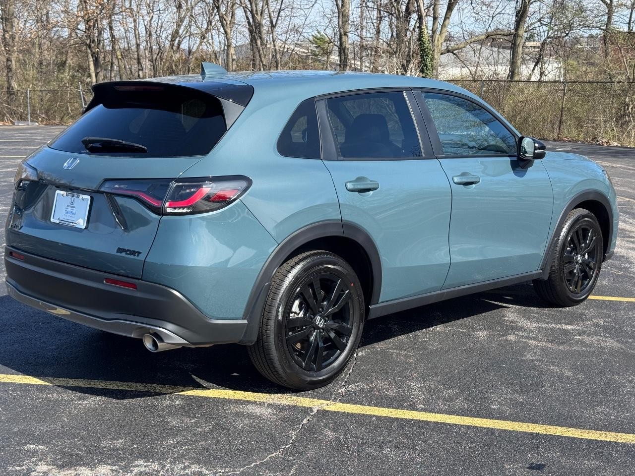 Honda HR-V Vehicle Full-screen Gallery Image 05