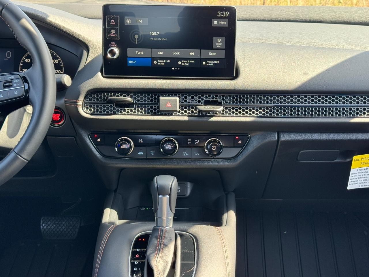 Honda HR-V Vehicle Full-screen Gallery Image 13