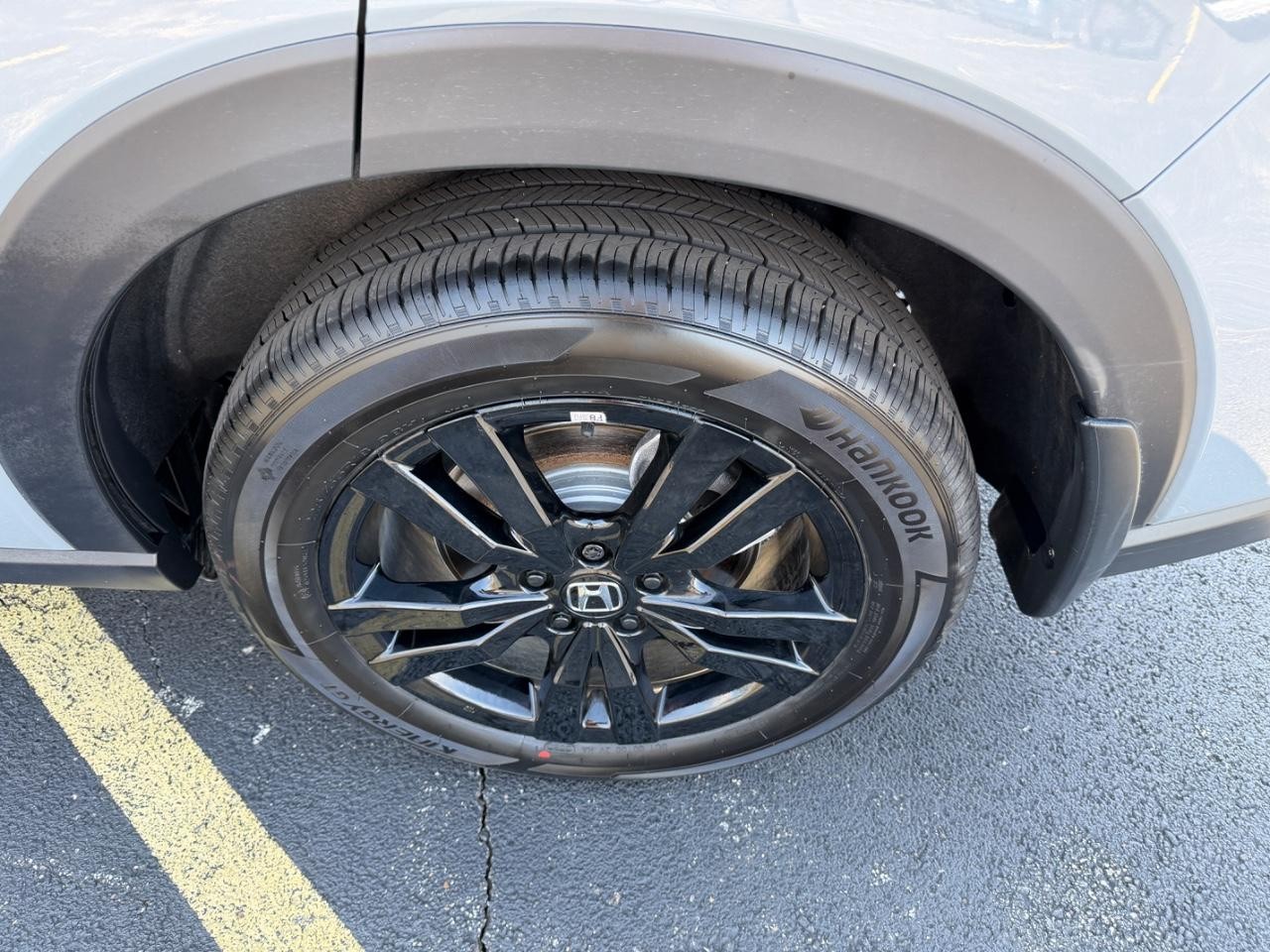 Honda HR-V Vehicle Full-screen Gallery Image 06