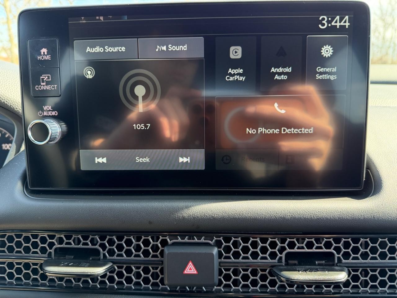 Honda HR-V Vehicle Full-screen Gallery Image 23