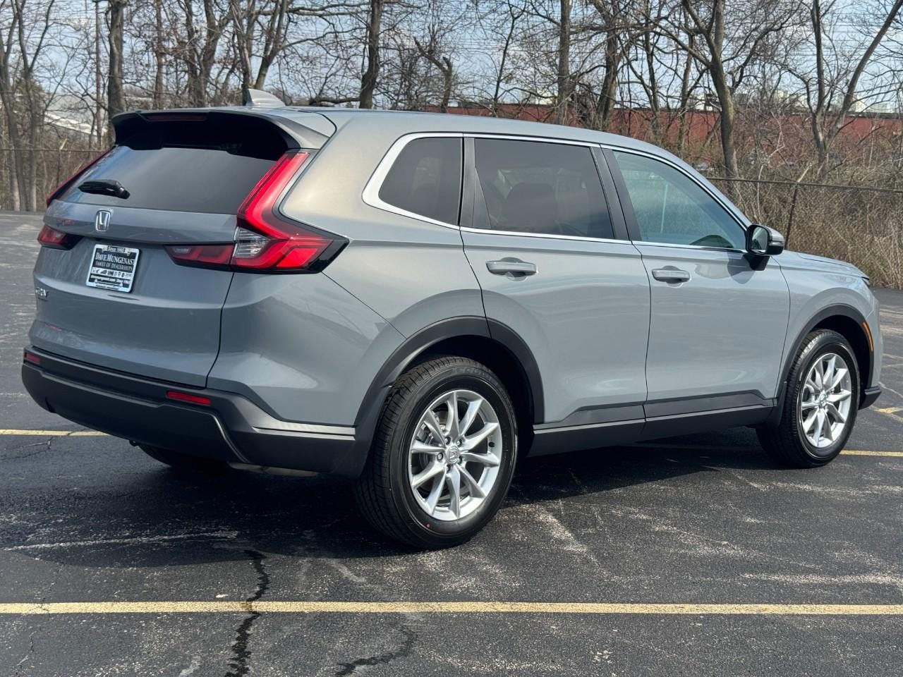 Honda CR-V Vehicle Full-screen Gallery Image 03