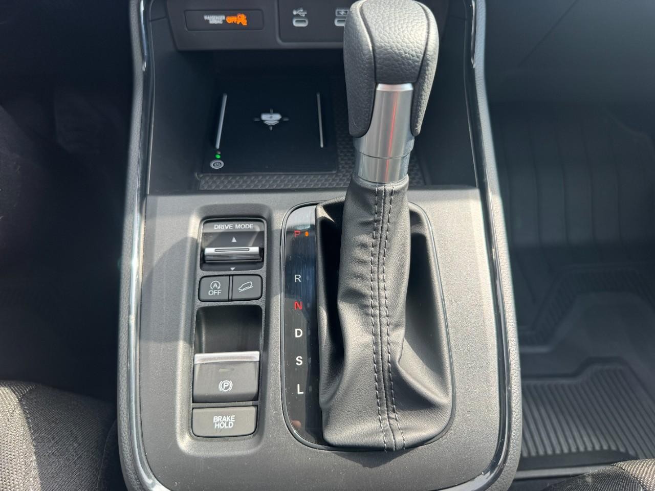 Honda CR-V Vehicle Full-screen Gallery Image 28