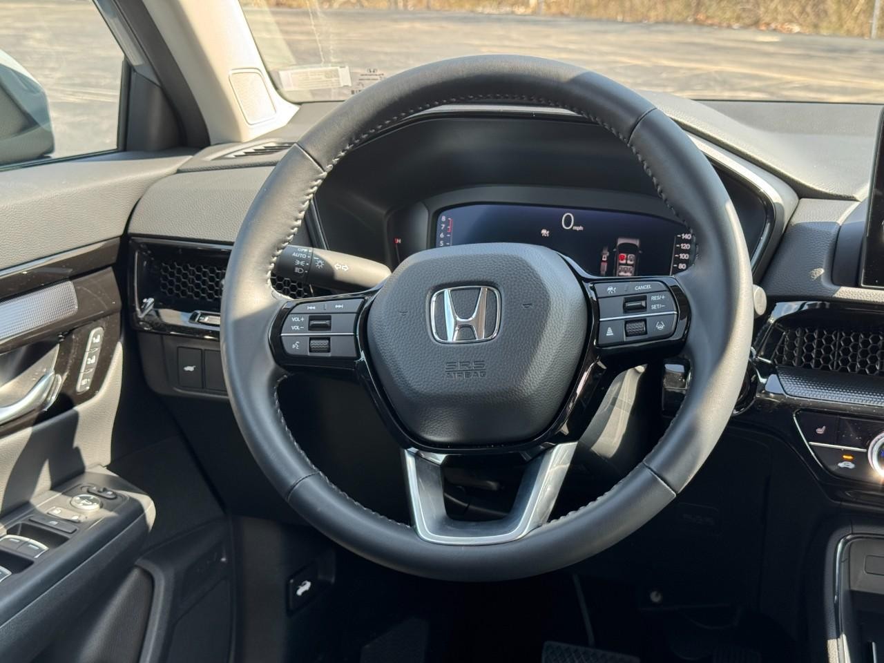 Honda CR-V Vehicle Full-screen Gallery Image 11