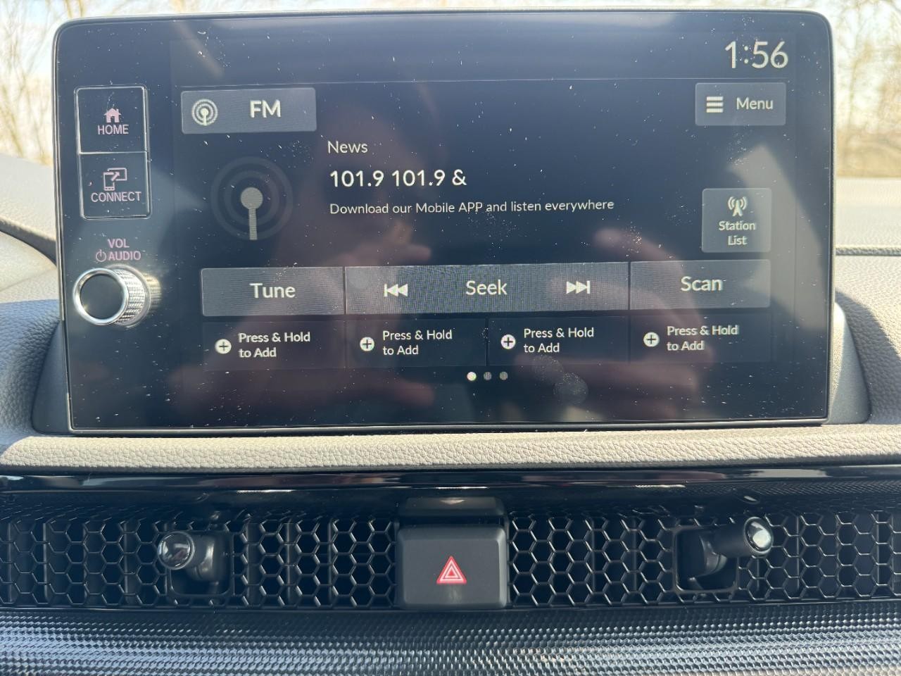 Honda CR-V Vehicle Full-screen Gallery Image 22