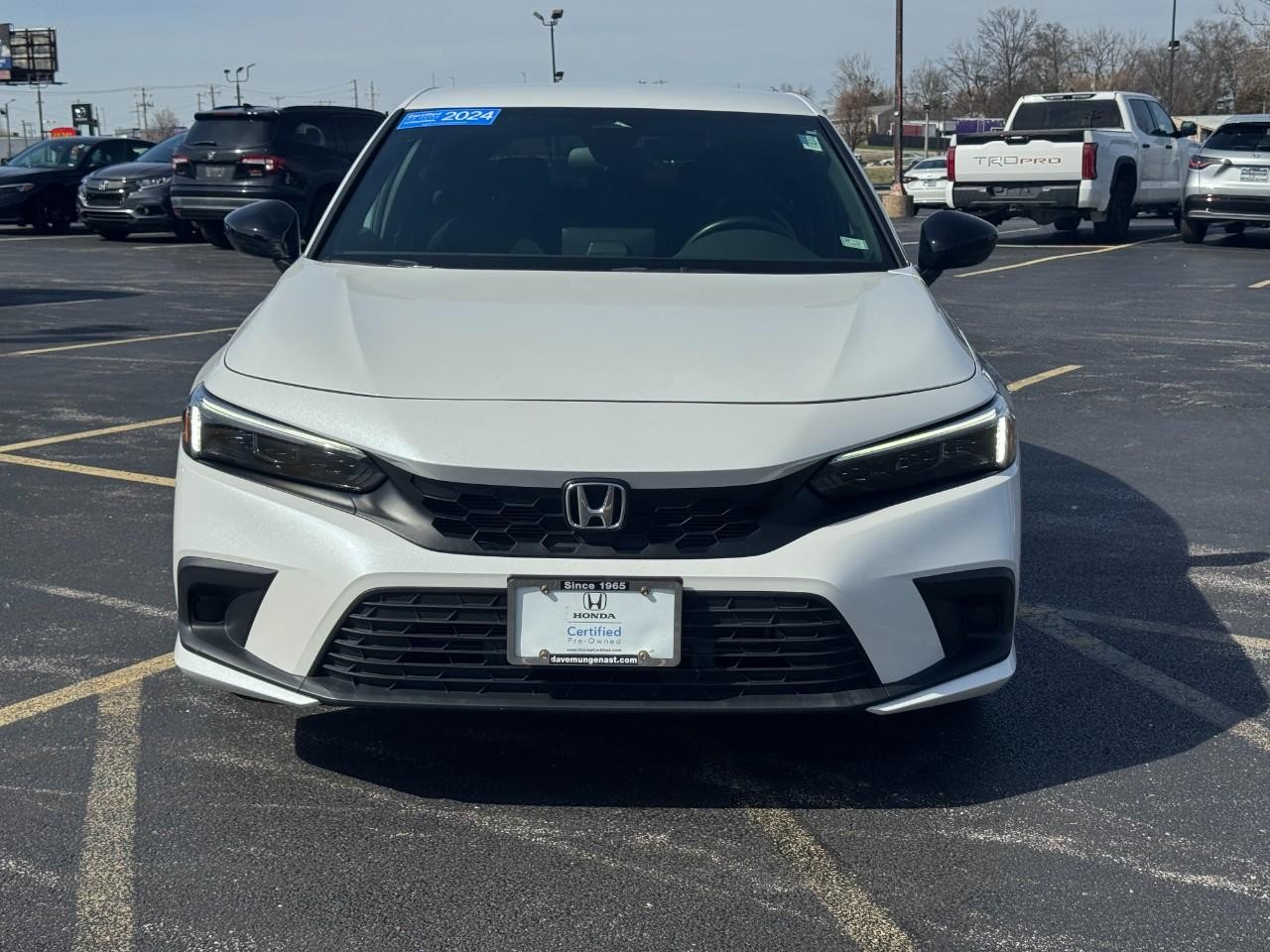 Honda Accord Sedan Vehicle Full-screen Gallery Image 09