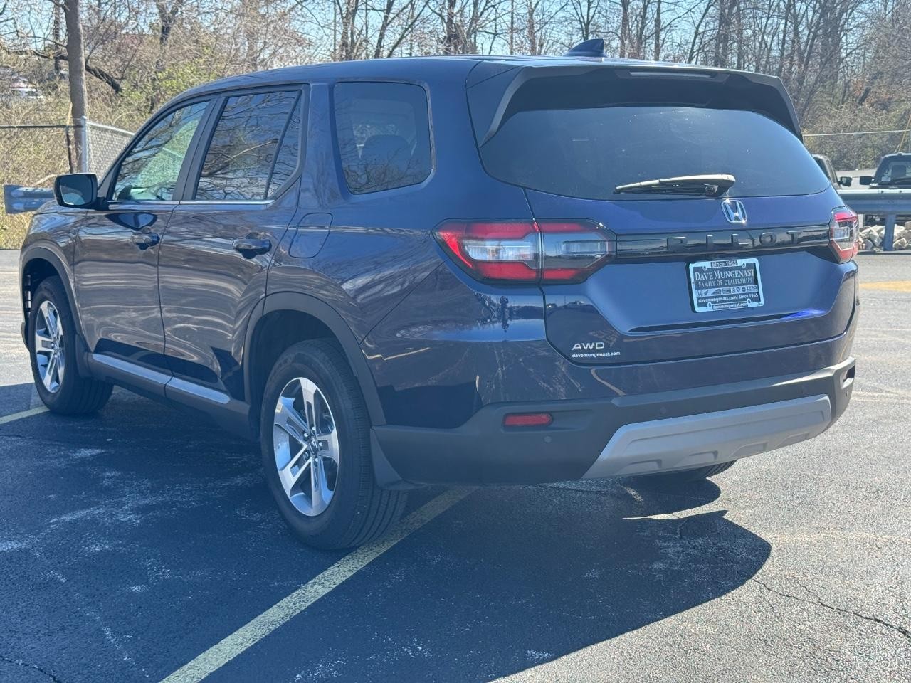 Honda Pilot Vehicle Full-screen Gallery Image 05