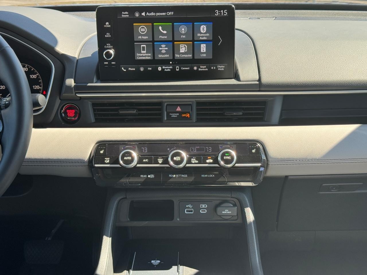 Honda Pilot Vehicle Full-screen Gallery Image 15