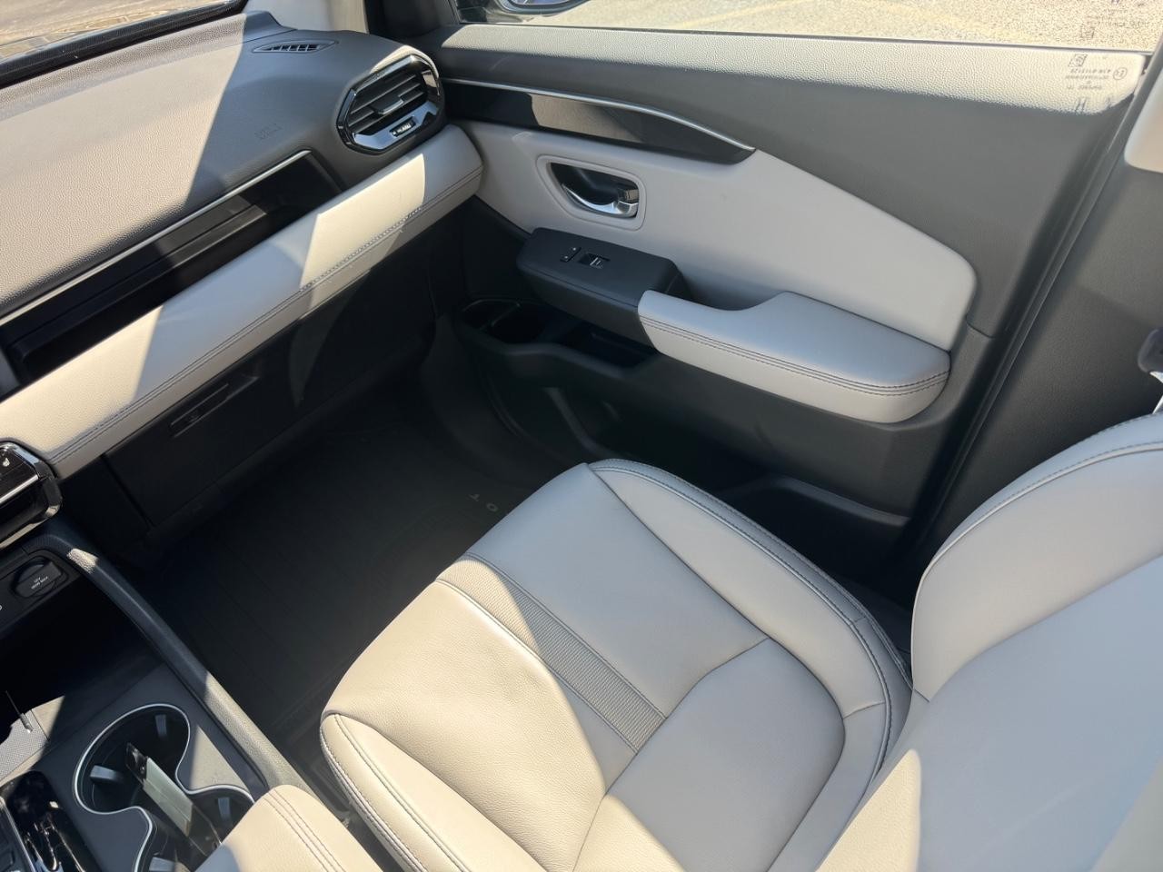 Honda Pilot Vehicle Full-screen Gallery Image 17