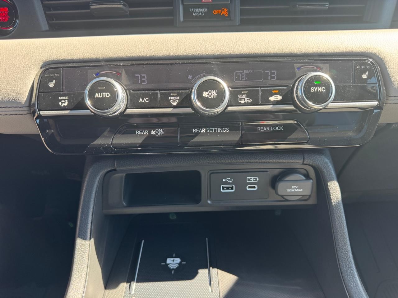 Honda Pilot Vehicle Full-screen Gallery Image 26