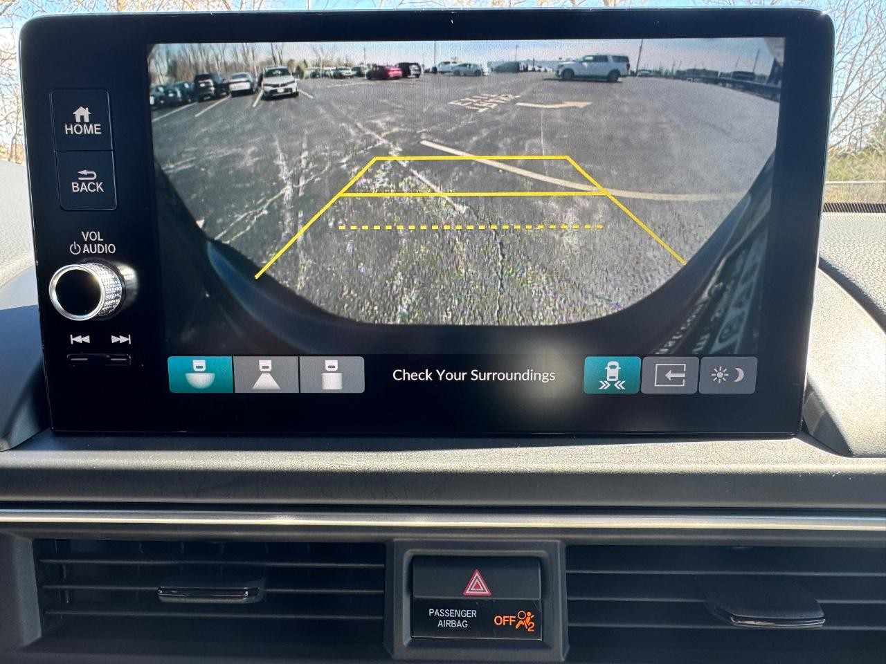 Honda Pilot Vehicle Full-screen Gallery Image 27