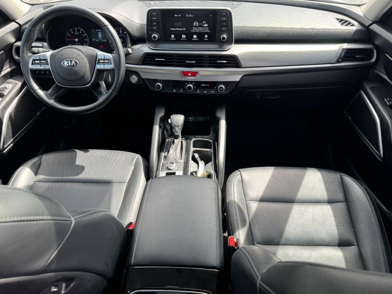 Kia Telluride Vehicle Full-screen Gallery Image 13