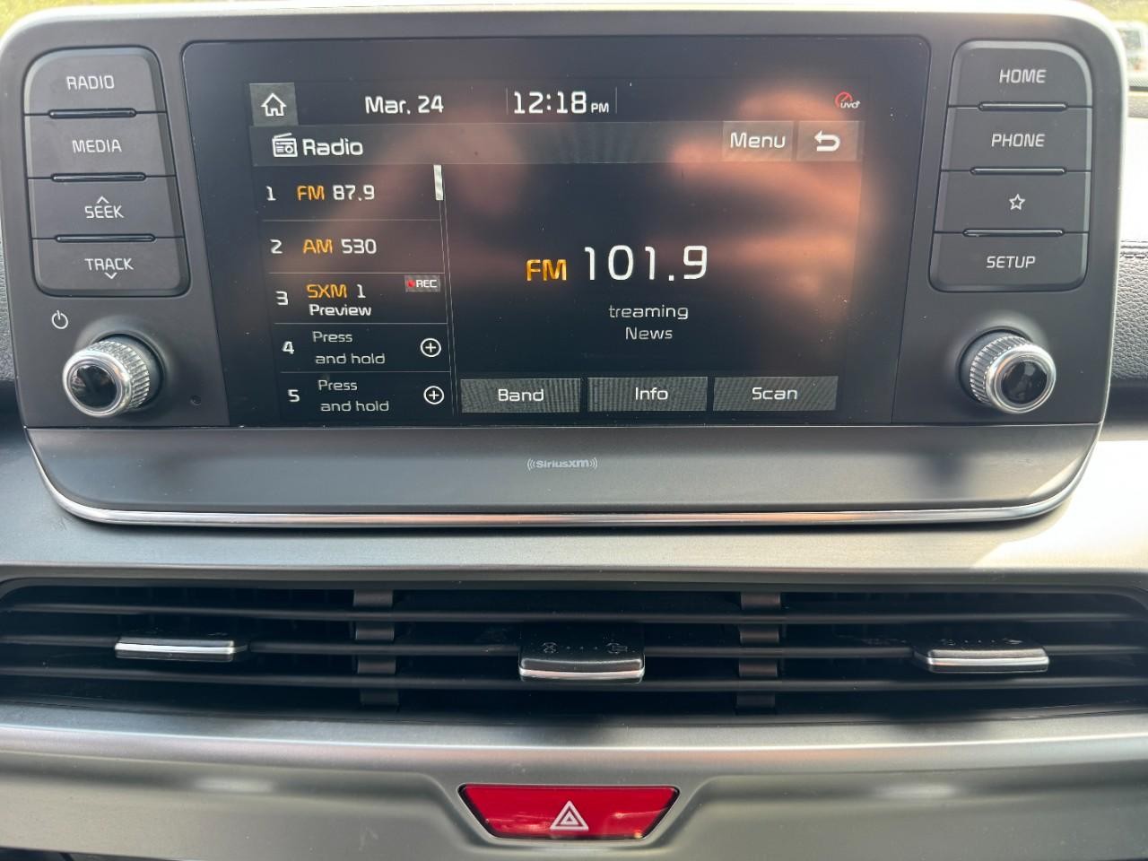 Kia Telluride Vehicle Full-screen Gallery Image 25