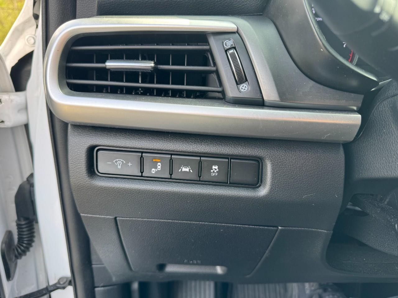 Kia Telluride Vehicle Full-screen Gallery Image 28