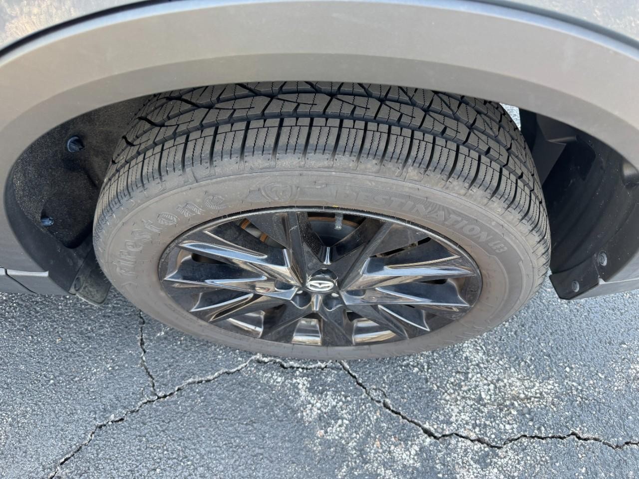 Mazda CX-5 Vehicle Full-screen Gallery Image 07