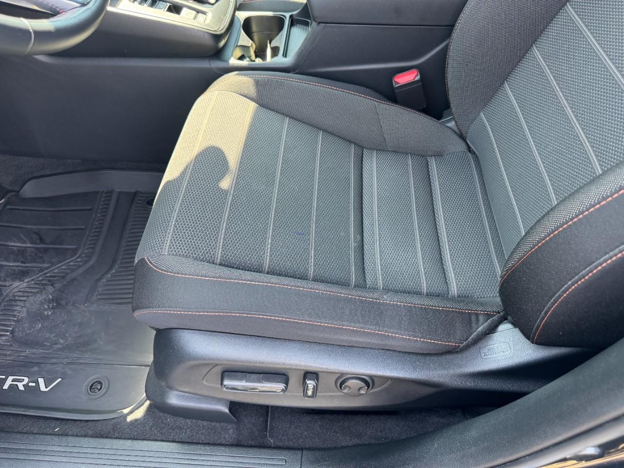 Honda CR-V Hybrid Vehicle Full-screen Gallery Image 20