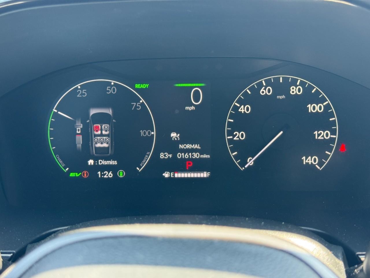 Honda CR-V Hybrid Vehicle Full-screen Gallery Image 24