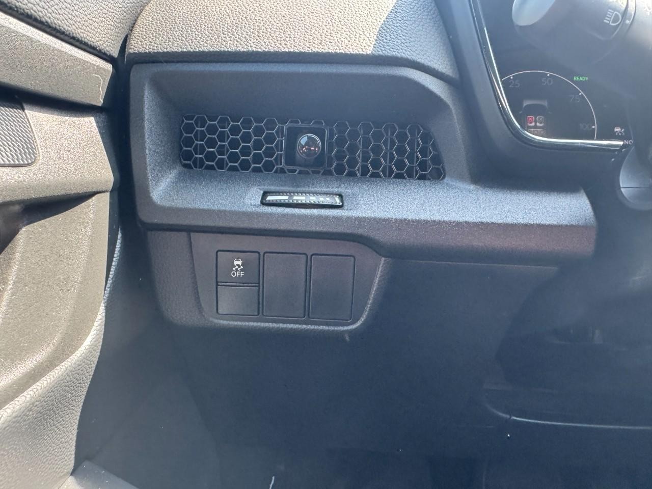 Honda CR-V Hybrid Vehicle Full-screen Gallery Image 28