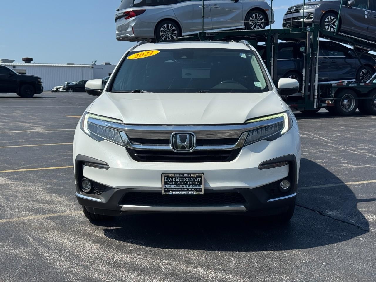 Honda Pilot Vehicle Full-screen Gallery Image 10