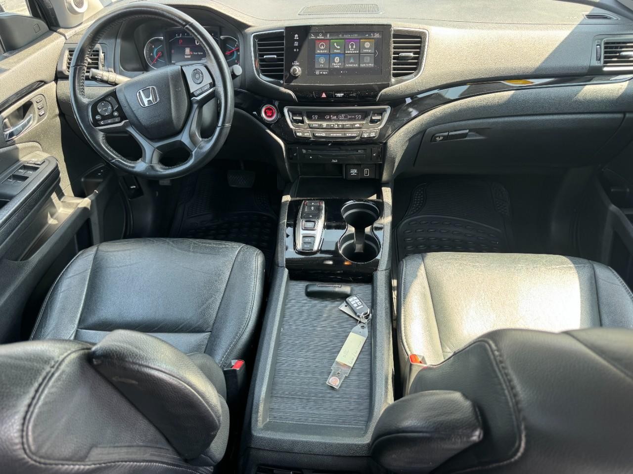 Honda Pilot Vehicle Full-screen Gallery Image 13