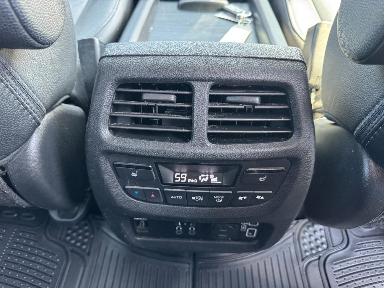 Honda Pilot Vehicle Full-screen Gallery Image 18