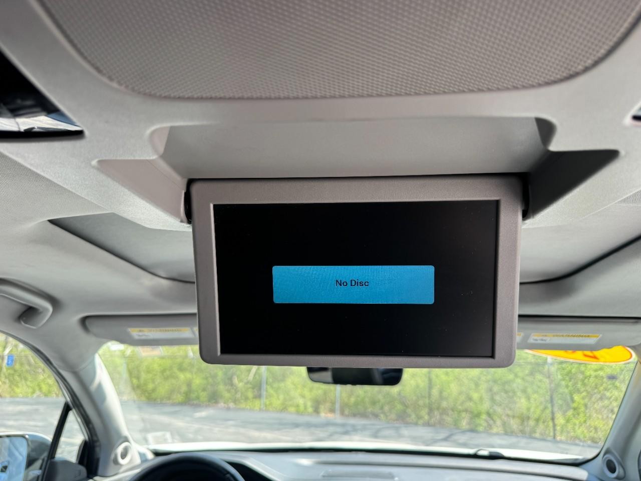 Honda Pilot Vehicle Full-screen Gallery Image 19