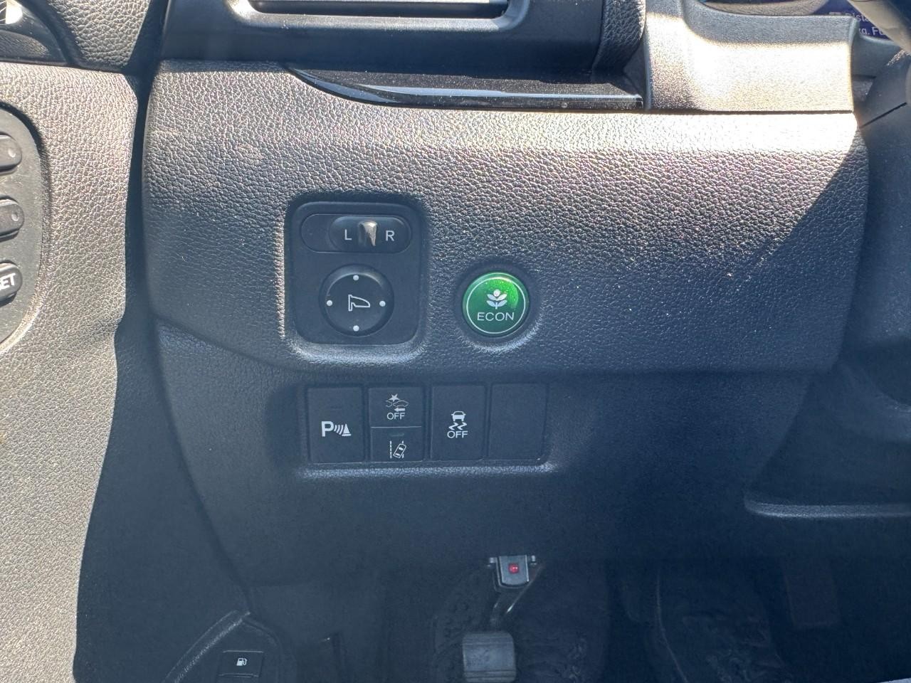 Honda Pilot Vehicle Full-screen Gallery Image 32