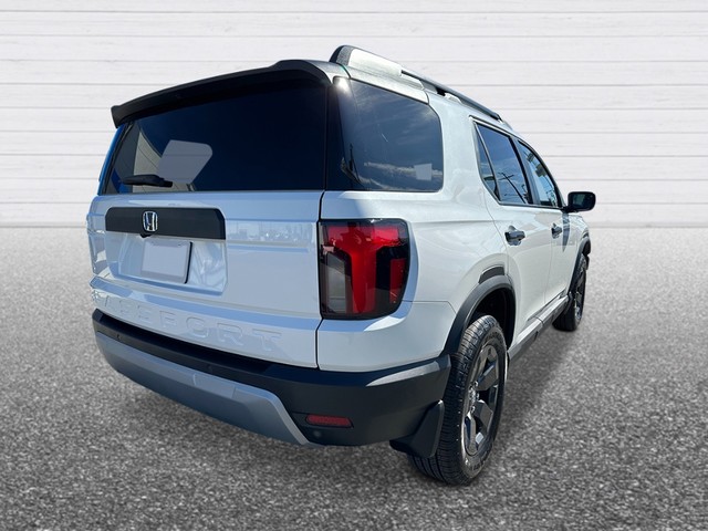 Honda Passport Vehicle Full-screen Gallery Image 06