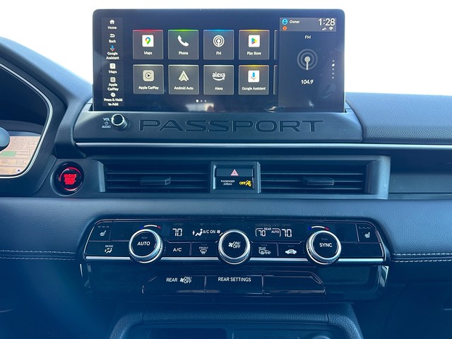 Honda Passport Vehicle Full-screen Gallery Image 17