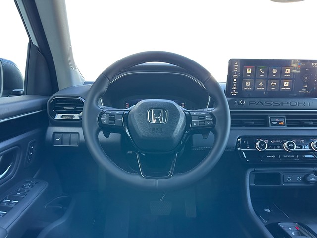 Honda Passport Vehicle Full-screen Gallery Image 25