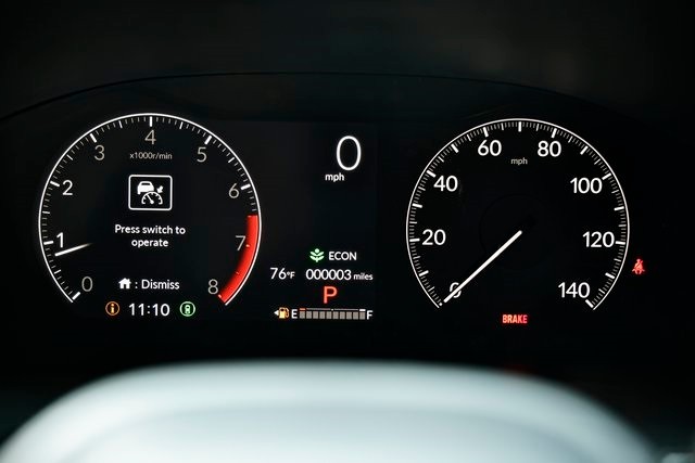 Honda CR-V Vehicle Full-screen Gallery Image 15