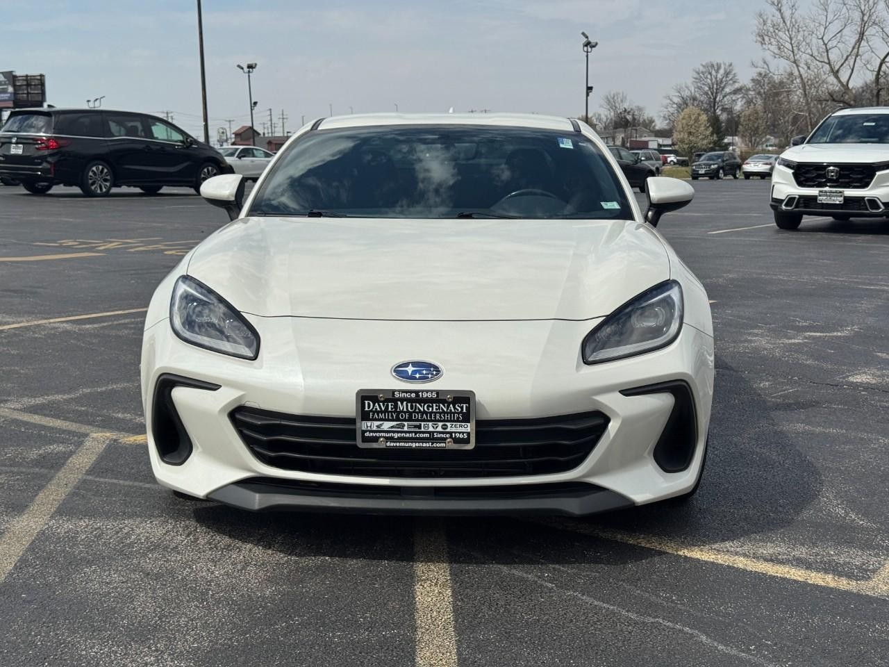 Subaru BRZ Vehicle Full-screen Gallery Image 09