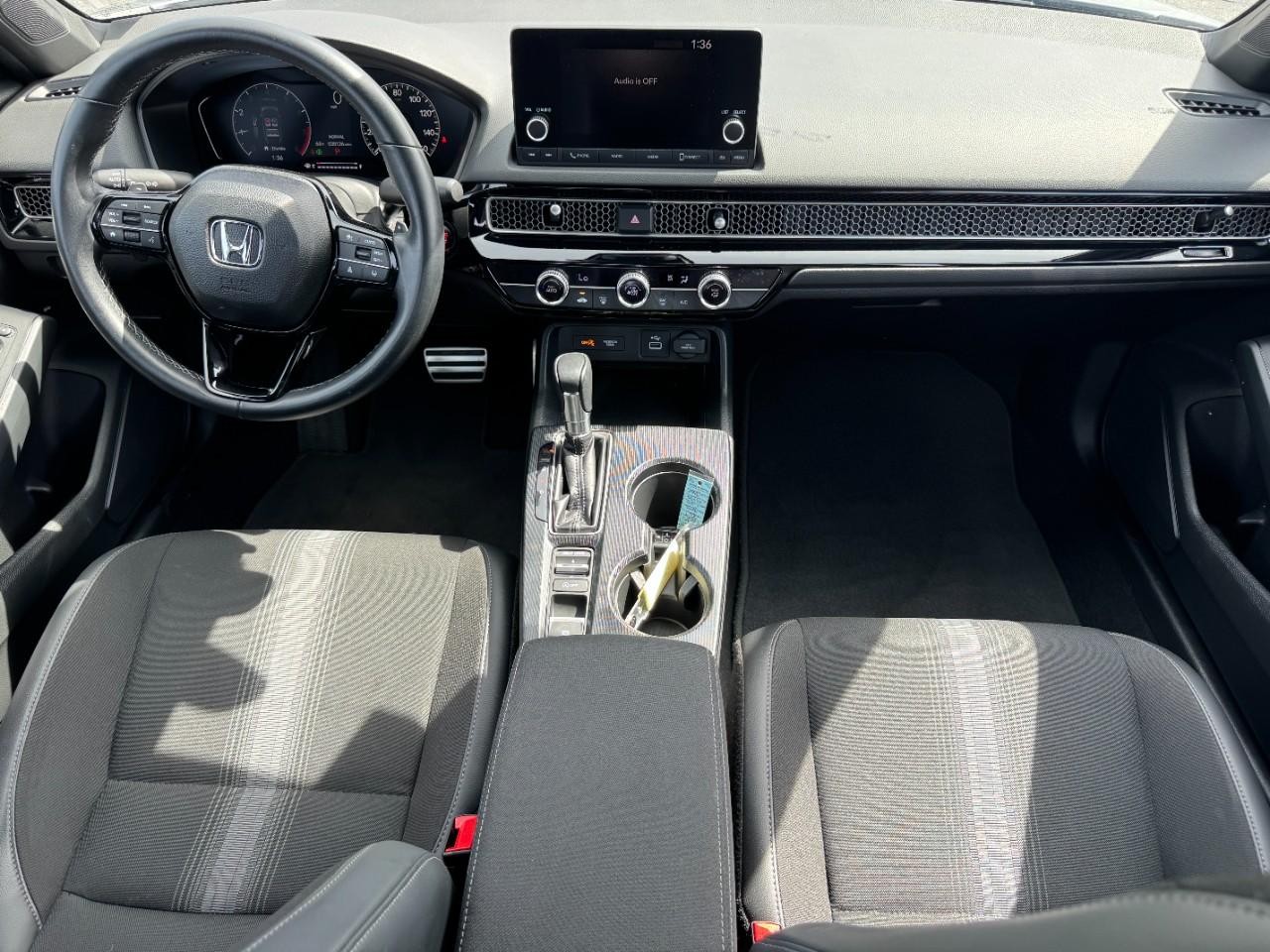 Honda Civic Sedan Vehicle Full-screen Gallery Image 11