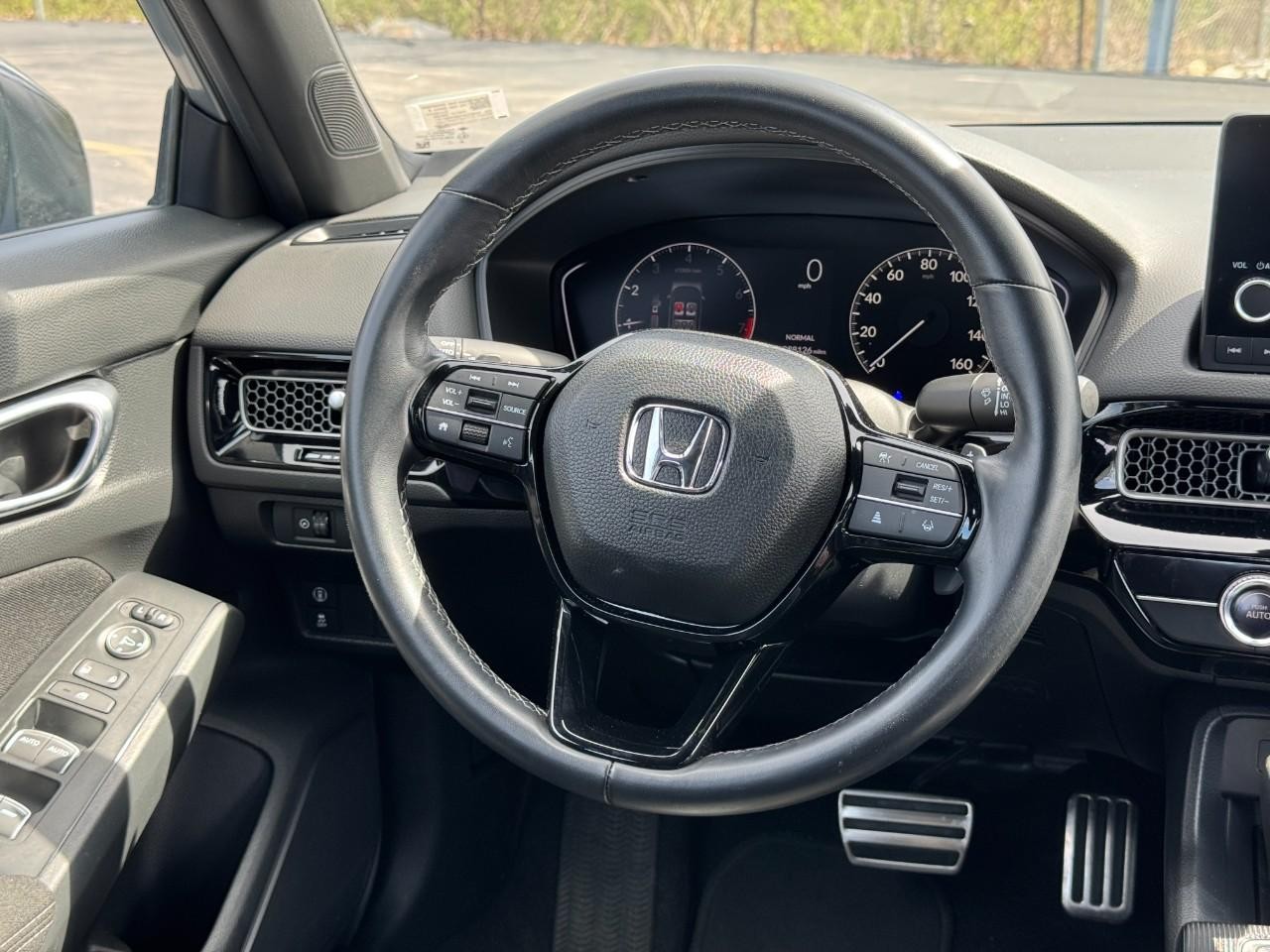 Honda Civic Sedan Vehicle Full-screen Gallery Image 12