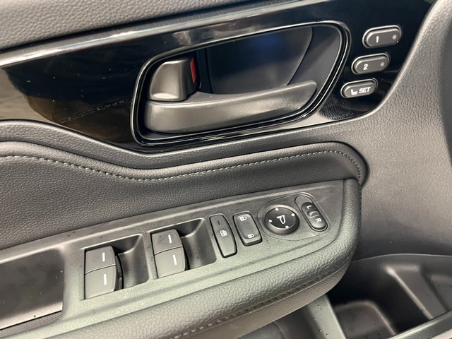 Honda Odyssey Vehicle Full-screen Gallery Image 12