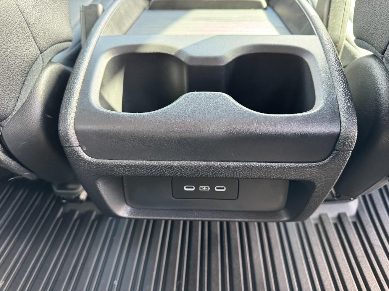 Honda Odyssey Vehicle Full-screen Gallery Image 18